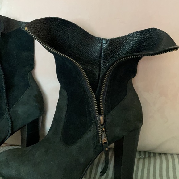 Authentic Ugg Booties - Picture 9 of 9